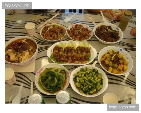 迪巴拉这训练餐吃得比我家年夜饭还精致,自律到让人怀疑他是不是偷偷开了米其林副业? 迪巴拉这训练餐吃得比我家年夜饭还精致,自律到让人怀疑他是不是偷偷开了米其林副业?